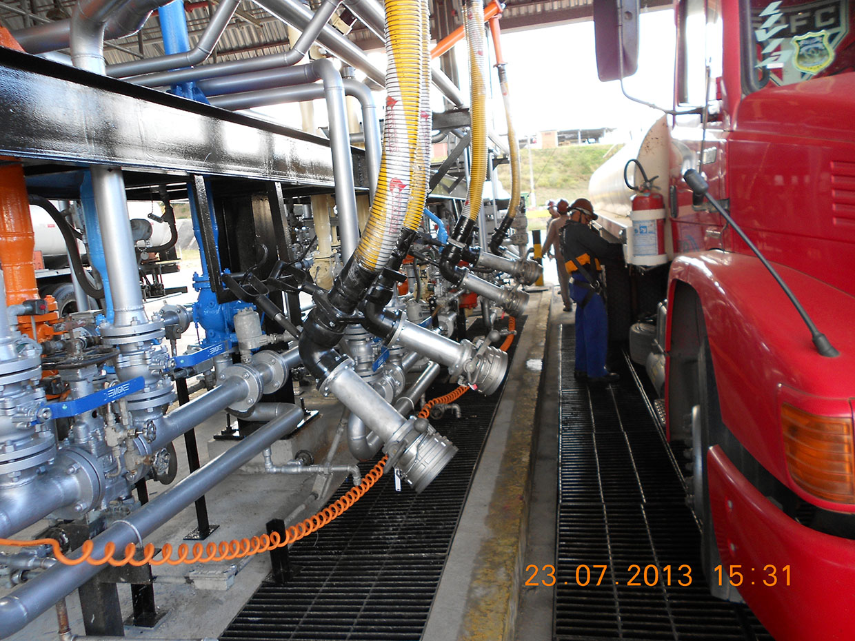 servico-de-construcao-da-nova-plataforma-de-carregamento-com-instalacao-de-novos-bracos-tipo-botton-na-base-do-orsub-itabuna-02