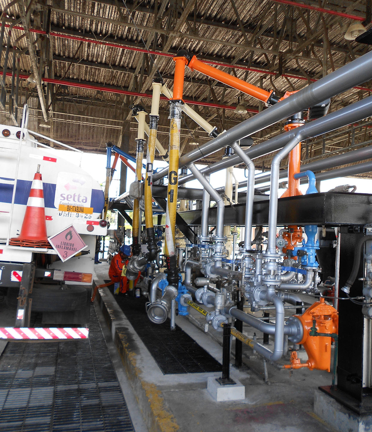 servico-de-construcao-da-nova-plataforma-de-carregamento-com-instalacao-de-novos-bracos-tipo-botton-na-base-do-orsub-itabuna-04